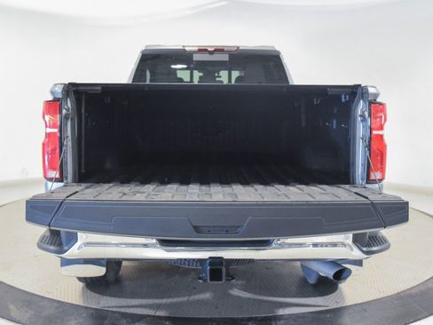 Used 2024 Chevrolet Silverado 2500 LTZ w/ LTZ Plus Package AWD/4WD image 16
