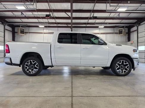 Used 2025 RAM 1500 Laramie AWD/4WD image 6