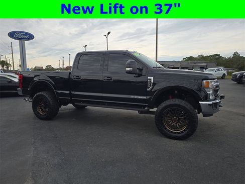Used 2022 Ford F250 Lariat w/ Tremor Off-Road Package image 2