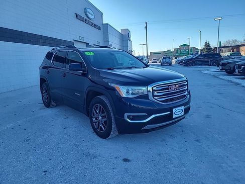 Used 2017 GMC Acadia SLT image 7