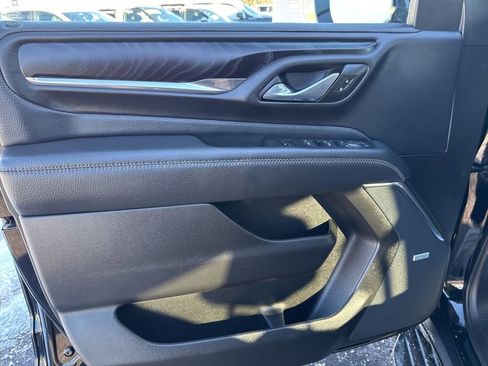 Used 2023 GMC Yukon Denali image 14