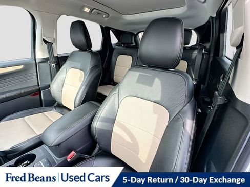 Used 2022 Ford Escape Titanium w/ Titanium Elite Package image 23