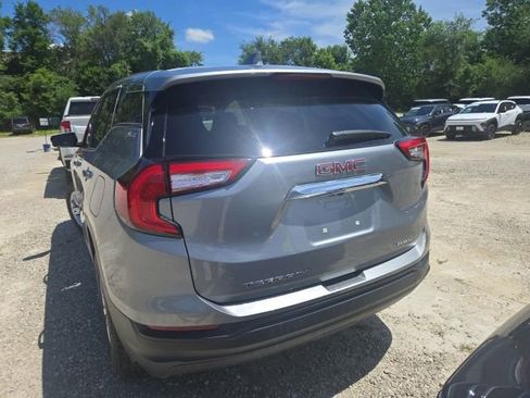 Used 2024 GMC Terrain SLE AWD/4WD image 6