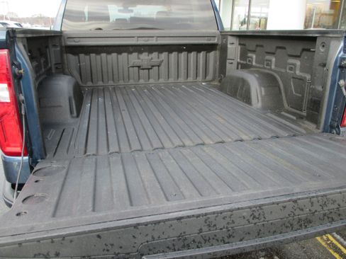 Used 2021 Chevrolet Silverado 1500 RST image 10