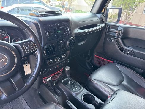 Used 2018 Jeep Wrangler Unlimited Rubicon AWD/4WD image 26