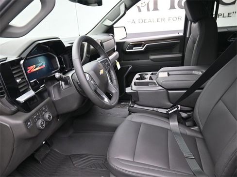 New 2026 Chevrolet Silverado 1500 LT image 8