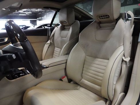 Used 2014 Mercedes-Benz SL 550 image 12