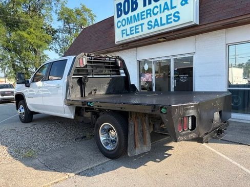 Used 2024 Chevrolet Silverado 3500 LT w/ Convenience Package AWD/4WD image 6