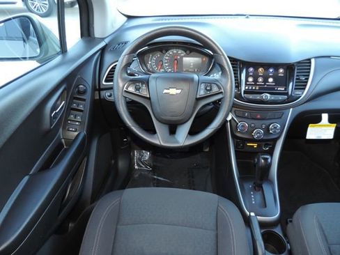 Certified 2021 Chevrolet Trax LS w/ Tint and Cruise Package image 16