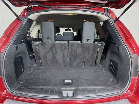Used 2020 Nissan Pathfinder SV FWD image 30