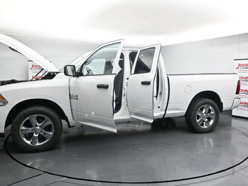 Used 2018 RAM 1500 Express w/ Express Value Package AWD/4WD image 42