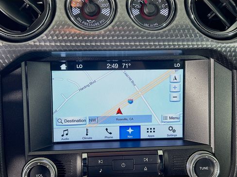 Used 2017 Ford Mustang GT Premium w/ GT Performance Package RWD image 18