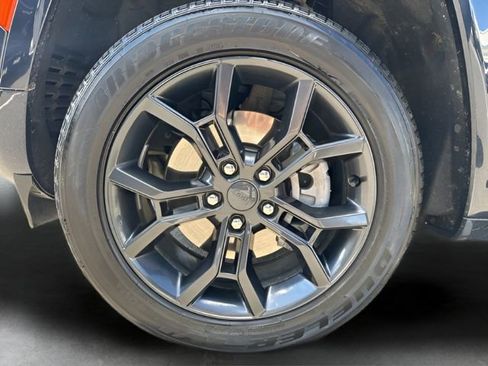 Used 2023 Jeep Grand Cherokee 30th Anniversary AWD/4WD image 44