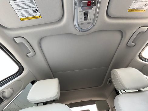 Used 2024 Hyundai Ioniq 5 Limited image 47