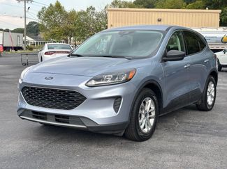 Used 2022 Ford Escape SE image 1