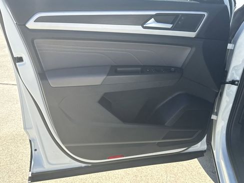 Used 2022 Volkswagen Atlas SE image 10