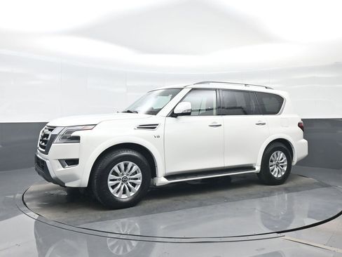 Used 2021 Nissan Armada SV RWD image 2
