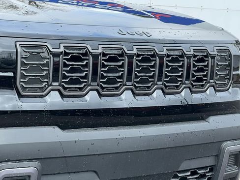 New 2026 Jeep Cherokee Laredo AWD/4WD image 36