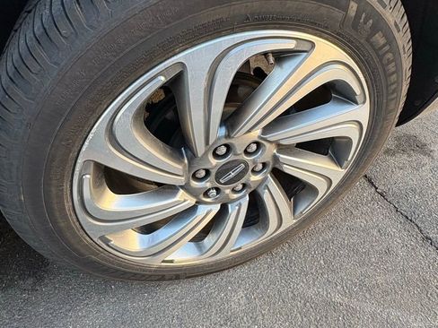 Used 2022 Lincoln Navigator Reserve image 24