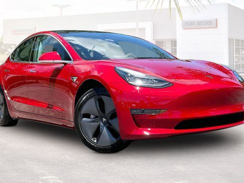 Used 2018 Tesla Model 3 Long Range RWD image 1