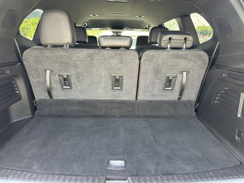 Used 2025 Buick Enclave Preferred AWD/4WD image 4