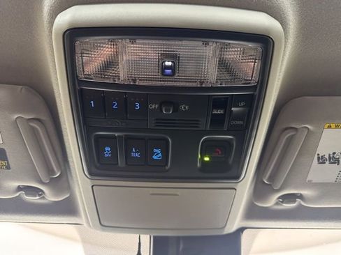 Used 2023 Toyota 4Runner SR5 Premium w/ Moonroof Package AWD/4WD image 14