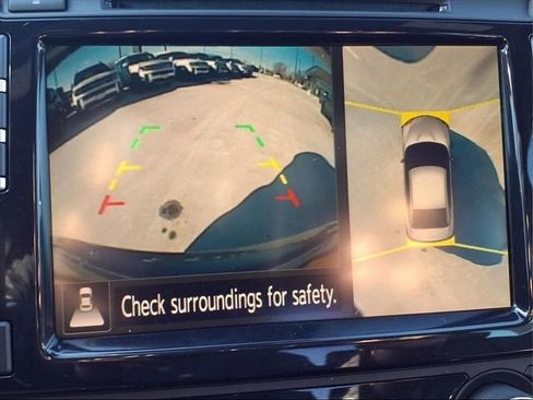 Used 2023 Nissan Maxima SR w/ Sport Mat Group image 18