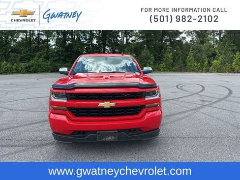 Used 2018 Chevrolet Silverado 1500 Custom w/ Custom Value Package RWD image 2