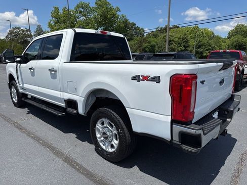 Used 2025 Ford F250 XLT AWD/4WD image 3
