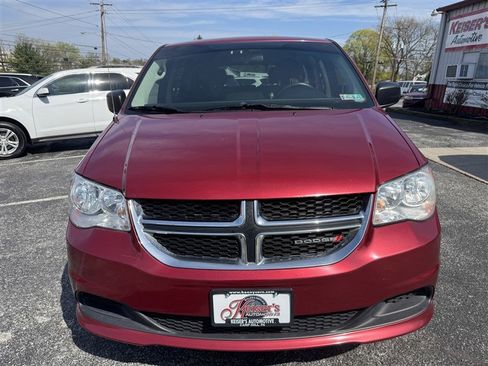 Used 2016 Dodge Grand Caravan SE w/ Quick Order Package 29E SE image 3