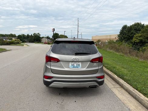 Used 2017 Hyundai Santa Fe Sport FWD image 5