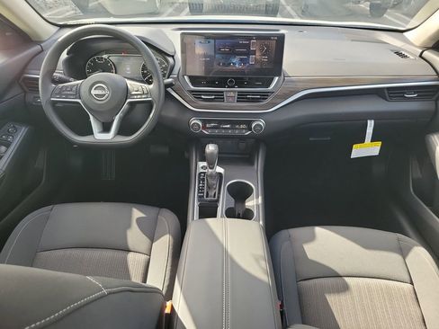 Used 2025 Nissan Altima 2.5 SV w/ SV Special Edition Package image 9