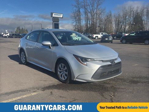 Used 2024 Toyota Corolla LE image 1
