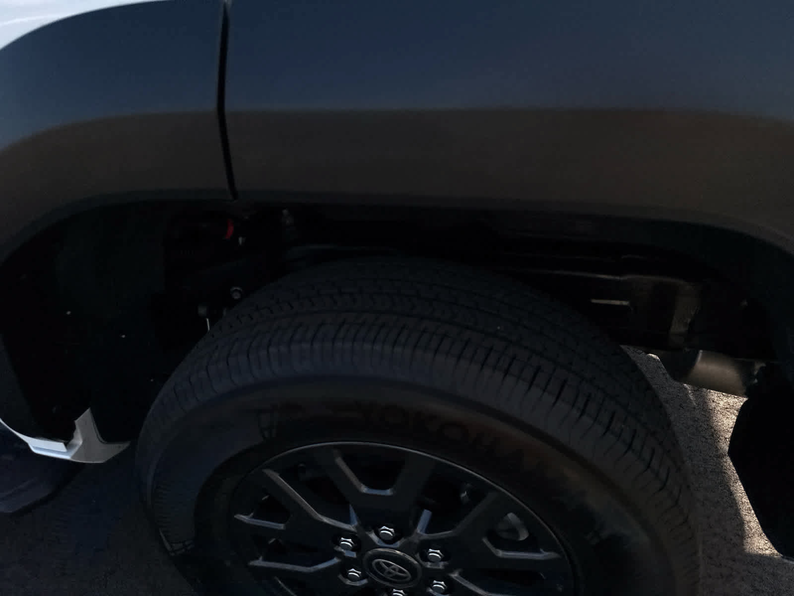 Used 2025 Toyota 4Runner SR5 AWD/4WD image 5