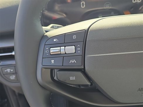 New 2026 Kia Sportage EX w/ EX Panorama Roof Package image 35