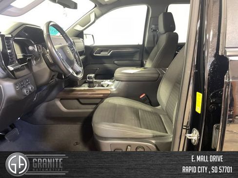 Used 2023 Chevrolet Silverado 1500 RST w/ Redline Edition AWD/4WD image 5