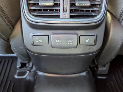 Used 2022 Subaru Outback Wilderness image 17