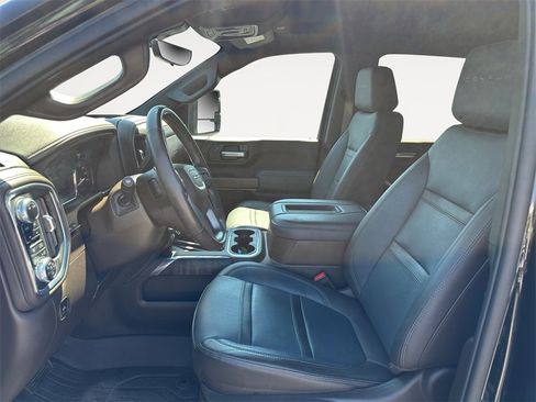 Used 2022 GMC Sierra 2500 Denali w/ Technology Package image 9