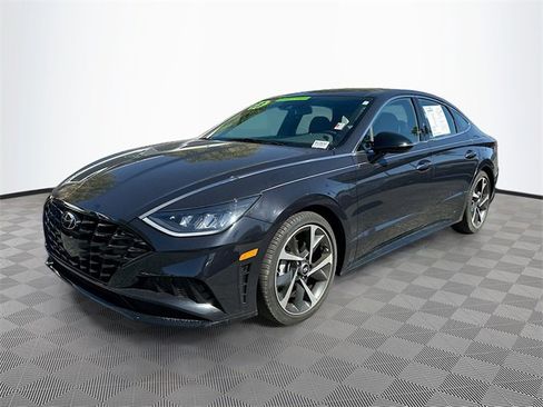 Used 2023 Hyundai Sonata SEL Plus image 3