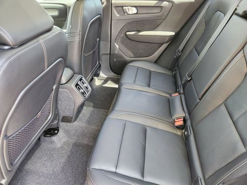 New 2026 Volvo XC40 B5 Core w/ Climate Package AWD/4WD image 19
