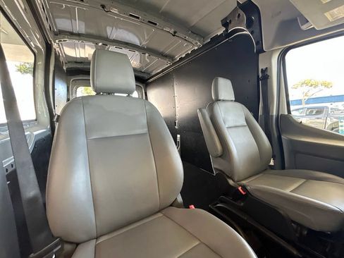 Used 2018 Ford Transit 150 130 Medium Roof RWD image 24