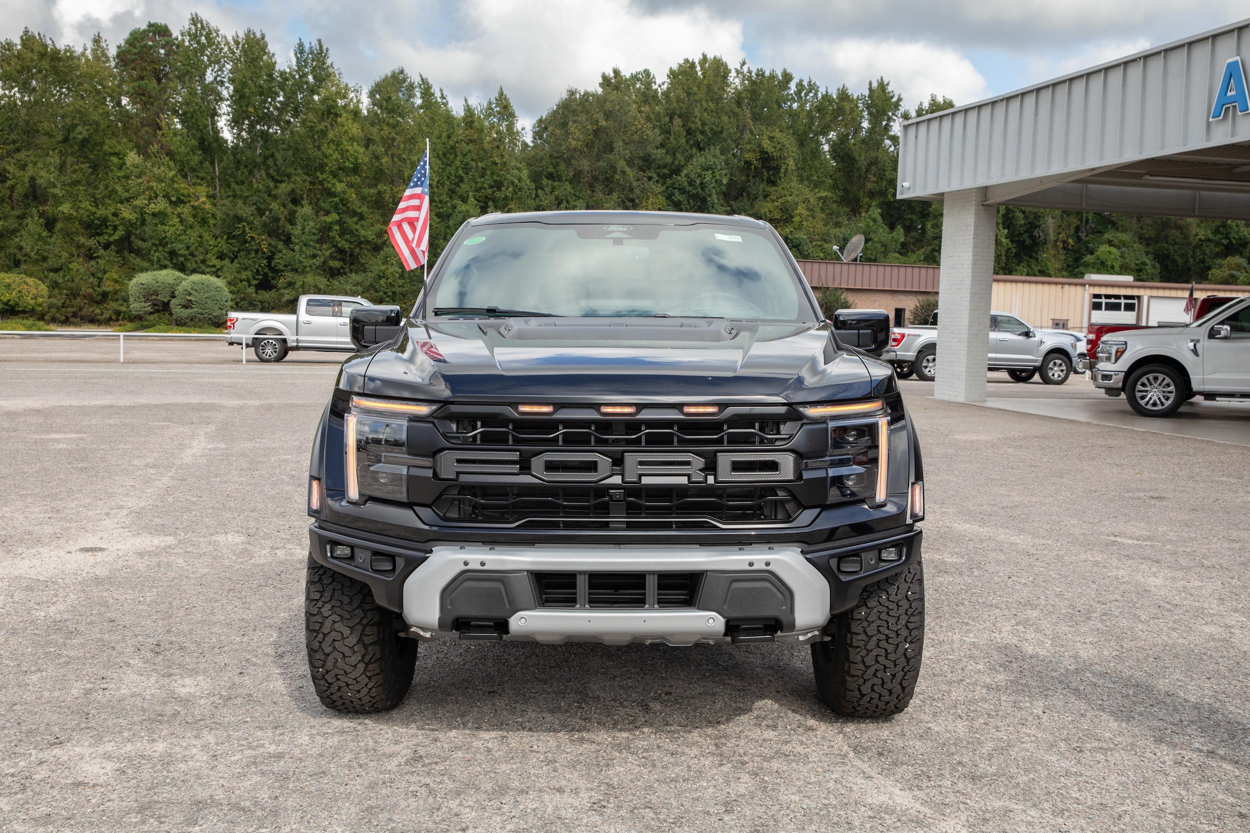 New 2026 Ford F150 Raptor AWD/4WD image 1