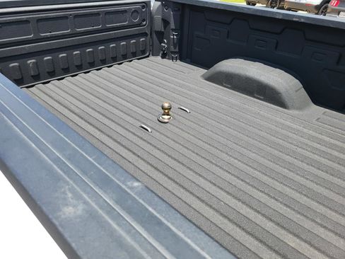 Used 2024 Chevrolet Silverado 2500 LTZ AWD/4WD image 6