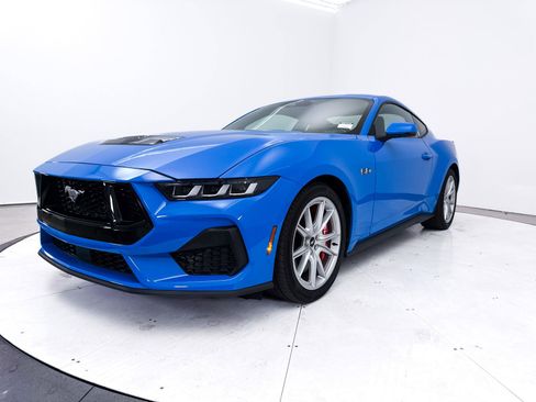 Used 2024 Ford Mustang GT Premium RWD image 13