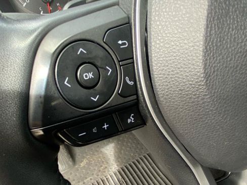 Used 2022 Toyota Corolla SE FWD image 47