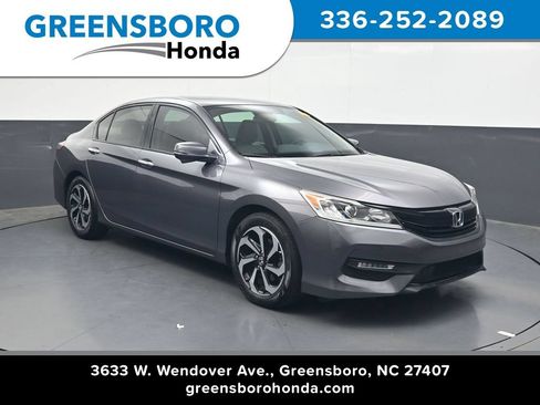 Used 2017 Honda Accord EX image 1