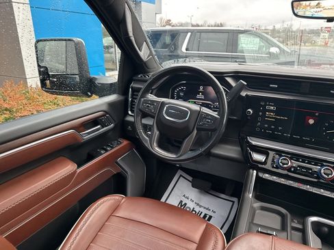 Used 2024 GMC Sierra 3500 Denali Ultimate image 14