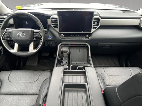 Used 2023 Toyota Tundra Limited AWD/4WD image 12
