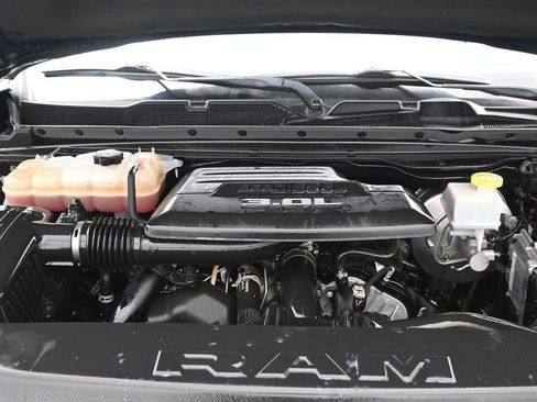 Used 2022 RAM 1500 Laramie RWD image 15