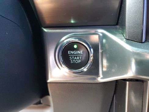 Used 2022 Ford F150 Lariat AWD/4WD image 26